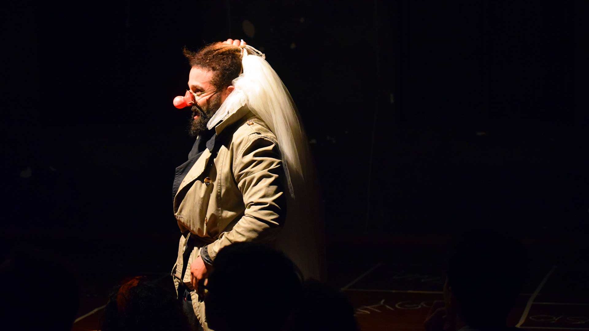 O MAR e outros naufrágios frágeis